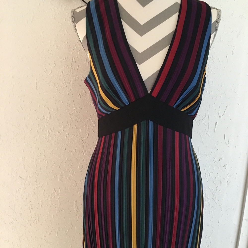 BCBG SRIPED MAXI DRESS - Picture 4 of 7